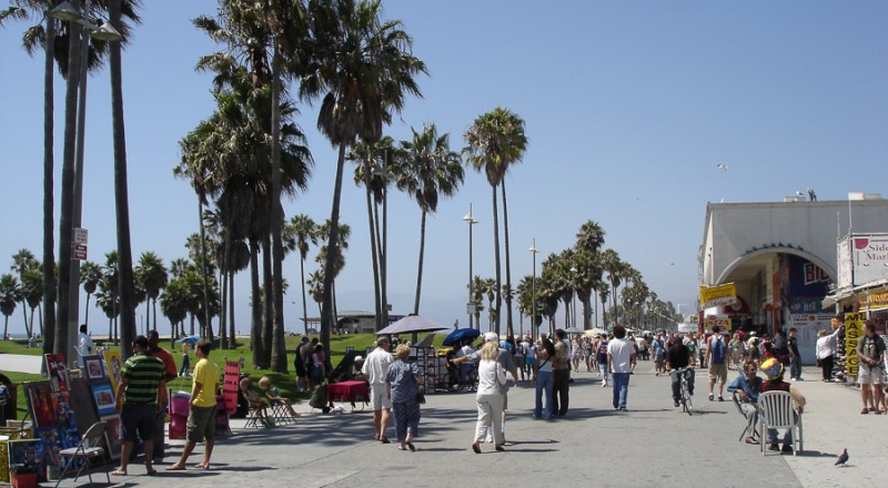 venice beach promenade