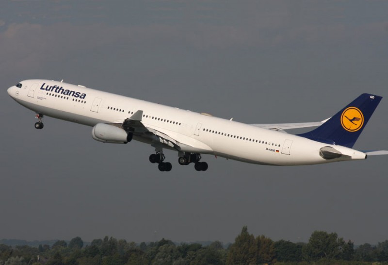 lufthansa a340 300