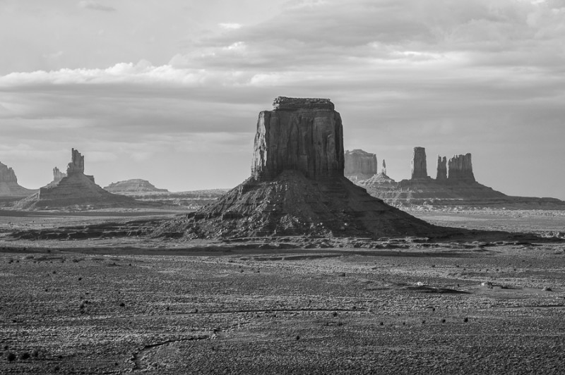 monument valley bw