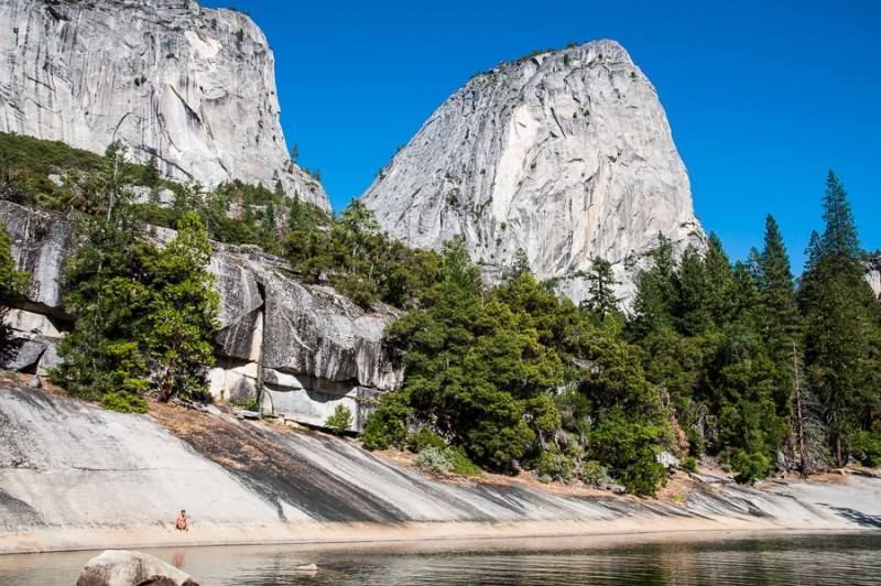 yosemite lake hike