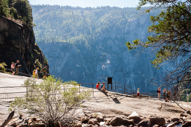yosemite waterfall hike