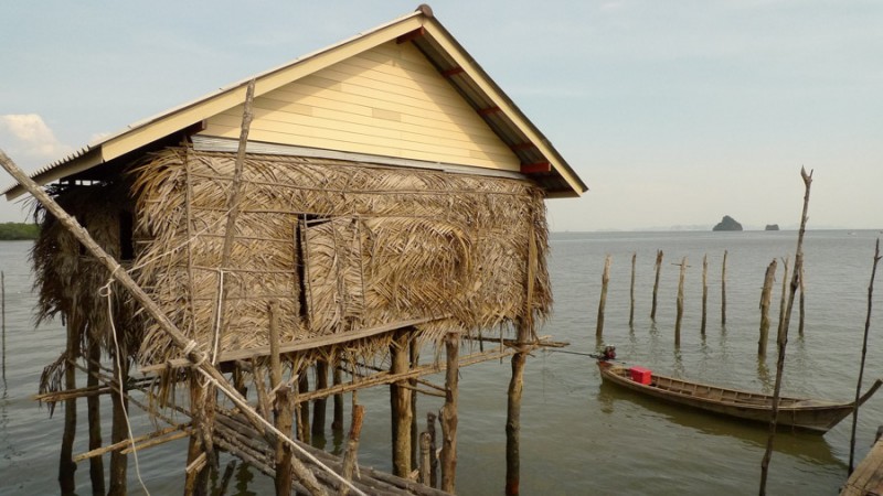 phang nga floating village hut