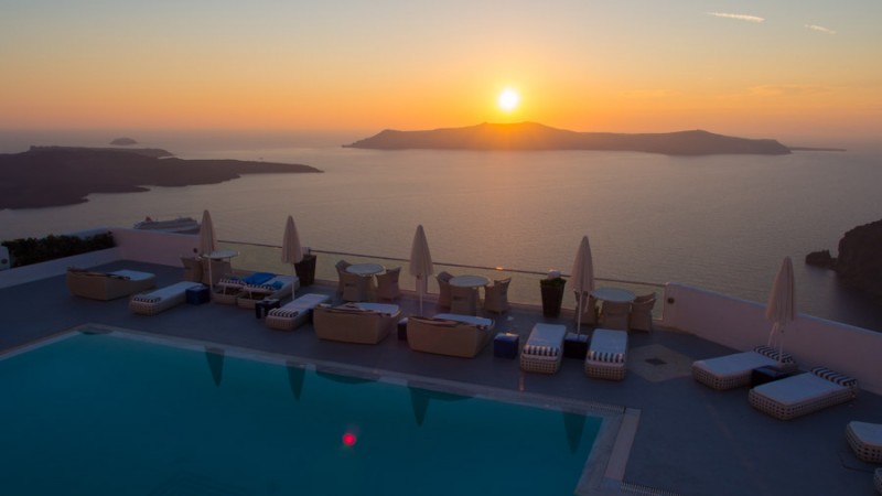 greece santorini hotel pool