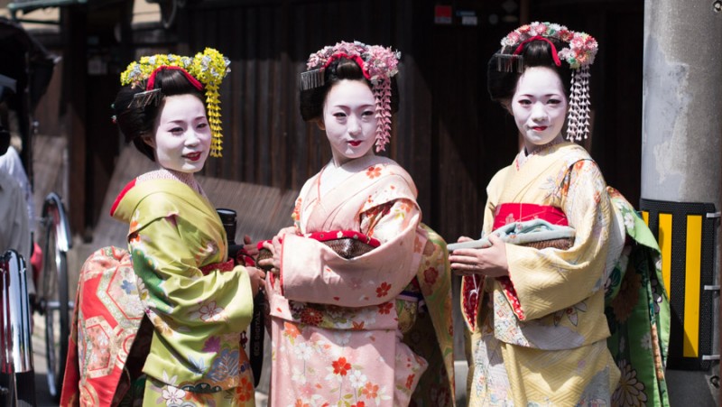 japan geishas