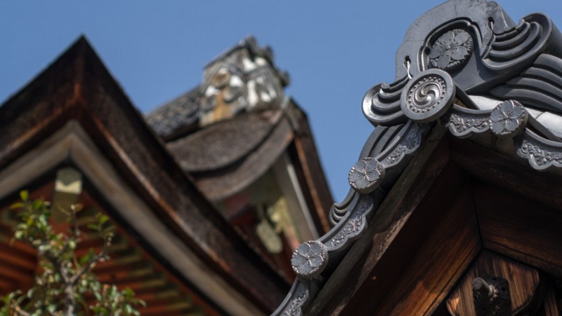 japan temple roof