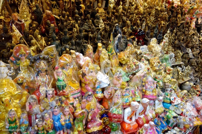 thailand chiang mai statue souvenir shop
