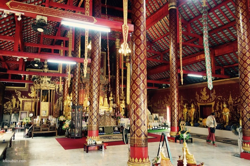 thailand chiang mai temple interior