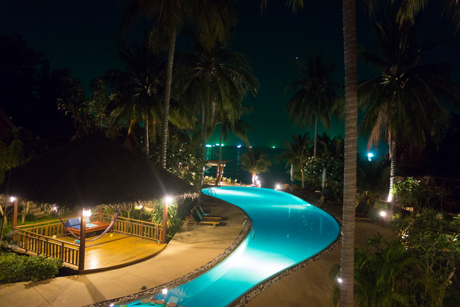 thailand ko pha ngan green papaya at night