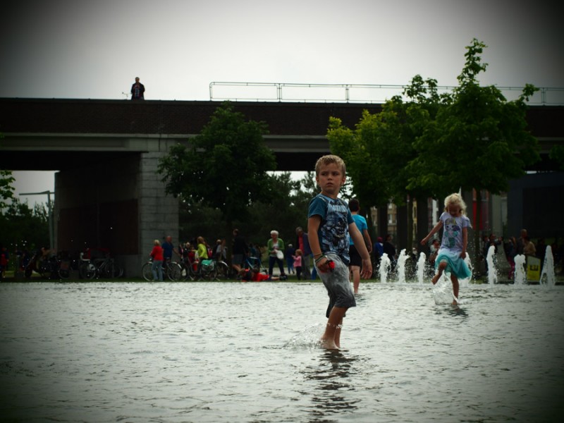antwerpen children at play