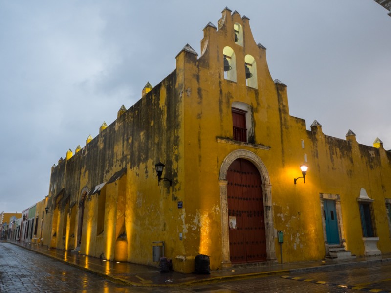 campeche yellow building