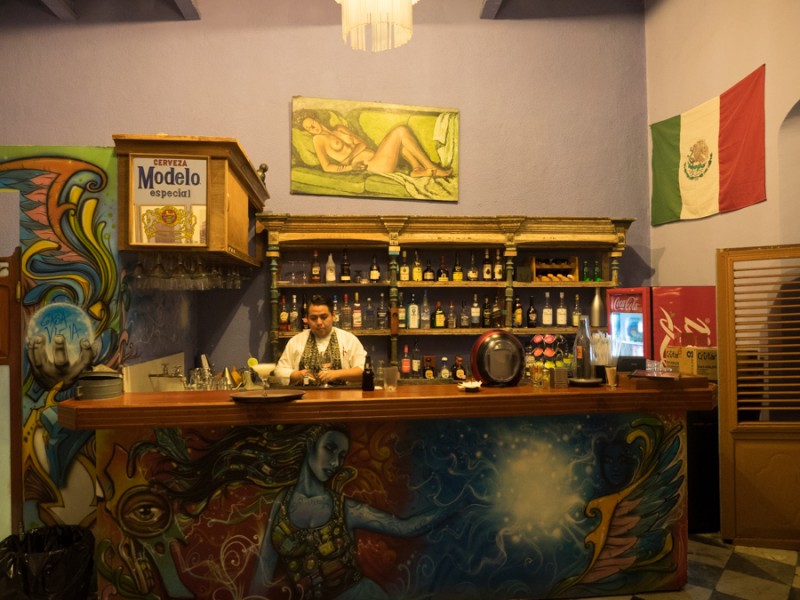 casa vieja de los arcos bar campeche