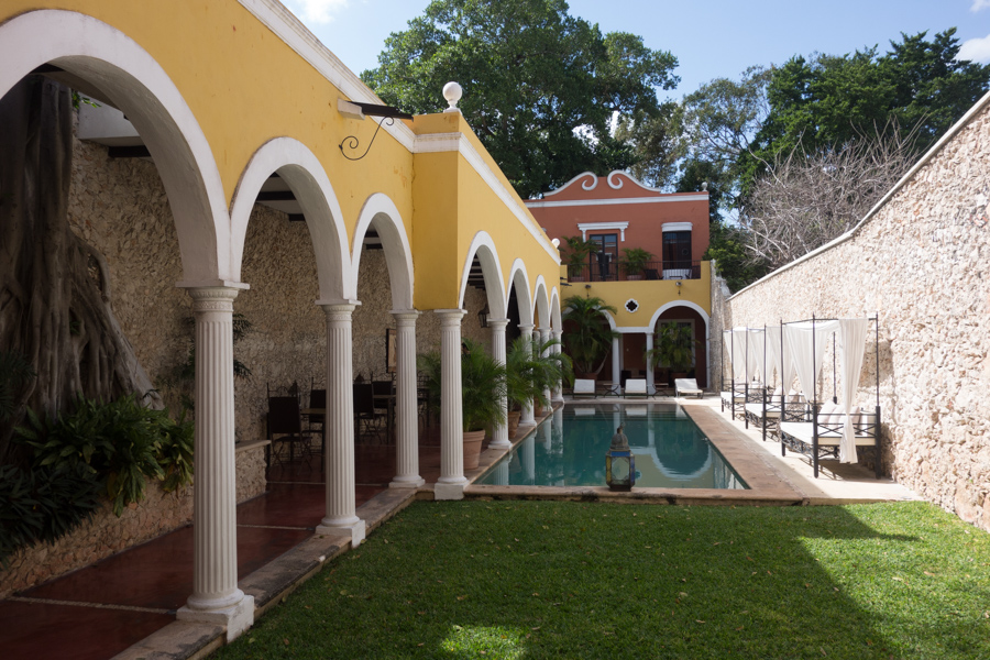 hacienda merida vip pool