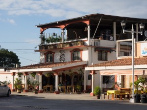 hostal pata de perro laguna bacalar
