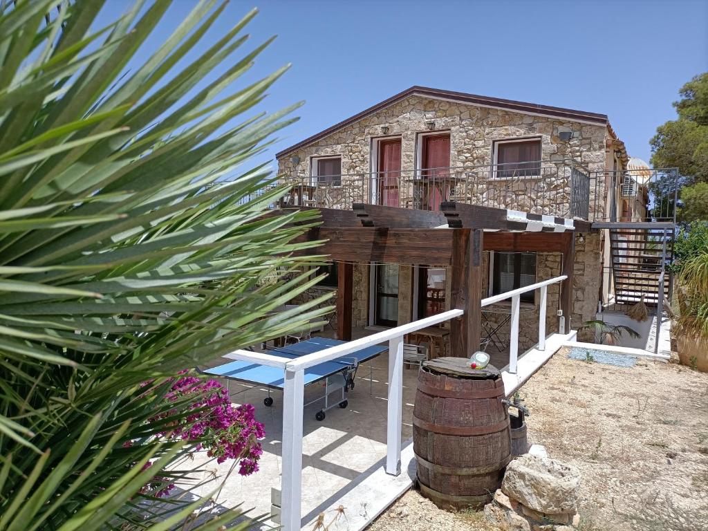 casale la tore scopello