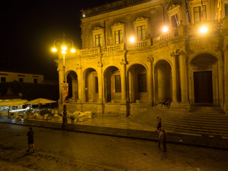 noto lights