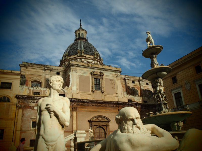 palermo statue square