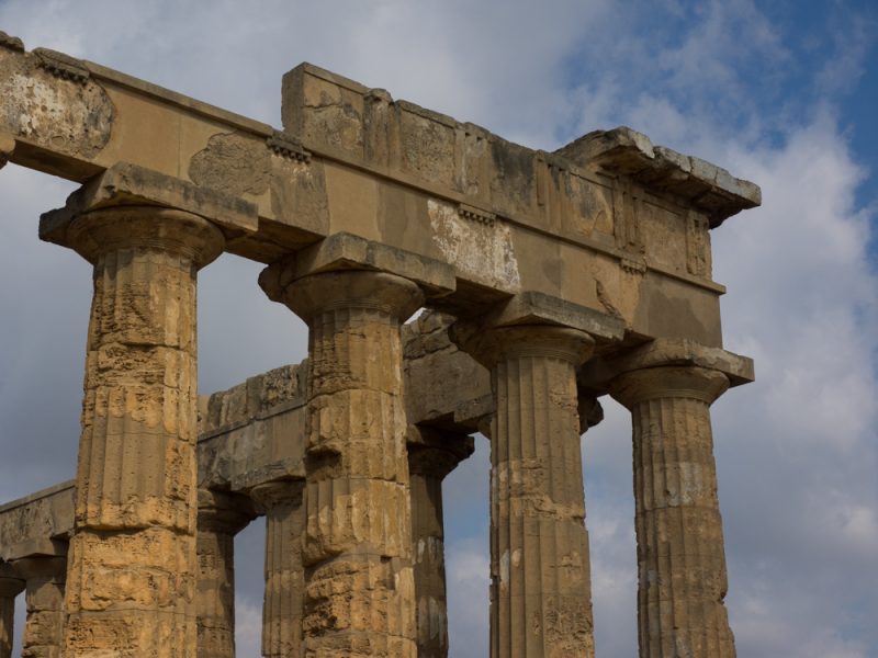 selinonte pillars