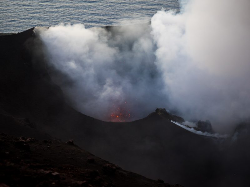 stromboli small lava eruption