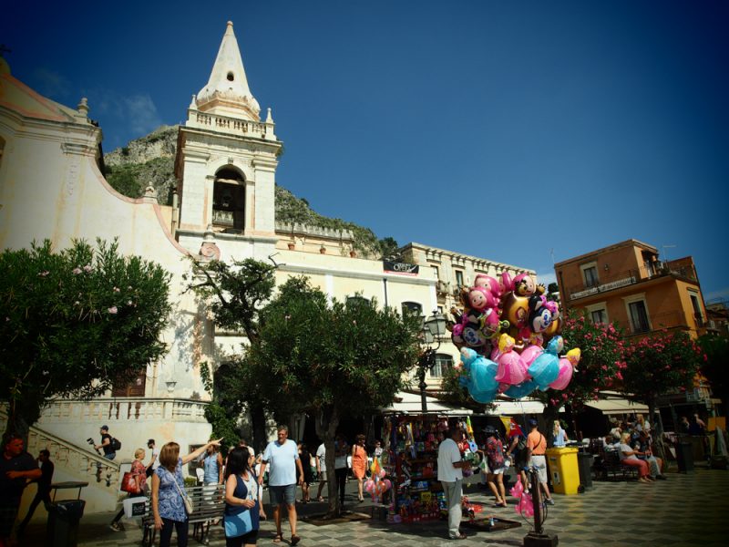 taormine cathedral square
