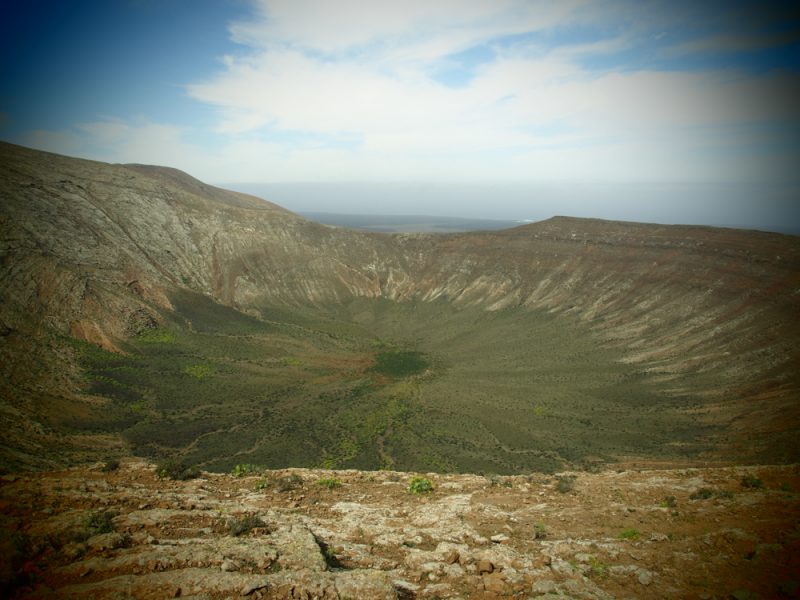 caldera de montana blanca crater from the top