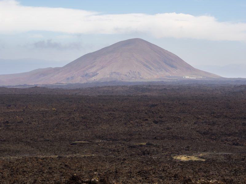caldera de montana blanca main volcano
