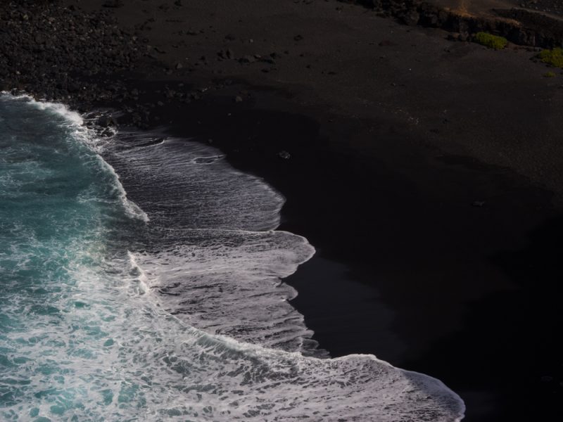 playa del paso black sand