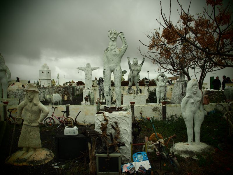 teguise statue garden