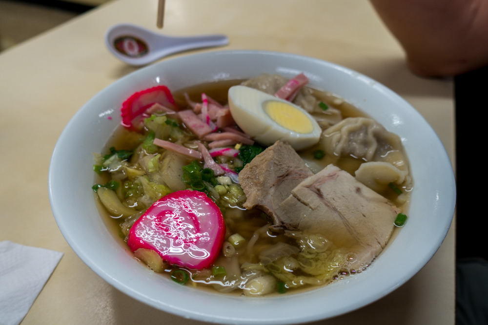hawaii hamura saimin meal
