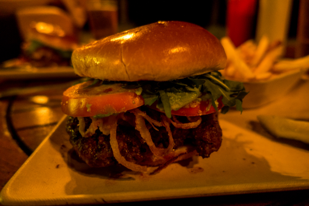 hawaii lava lava beach club burger