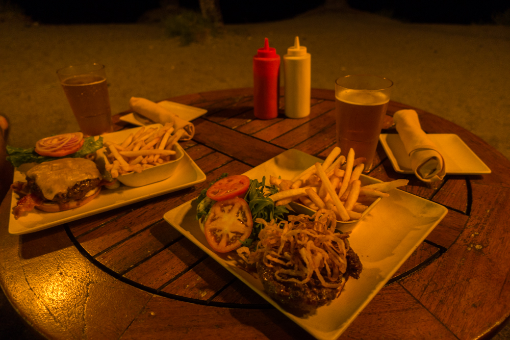 hawaii lava lava beach club dinner