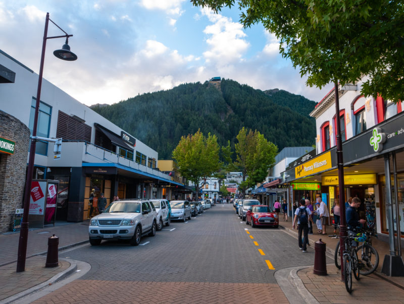 new zealand queenstown street