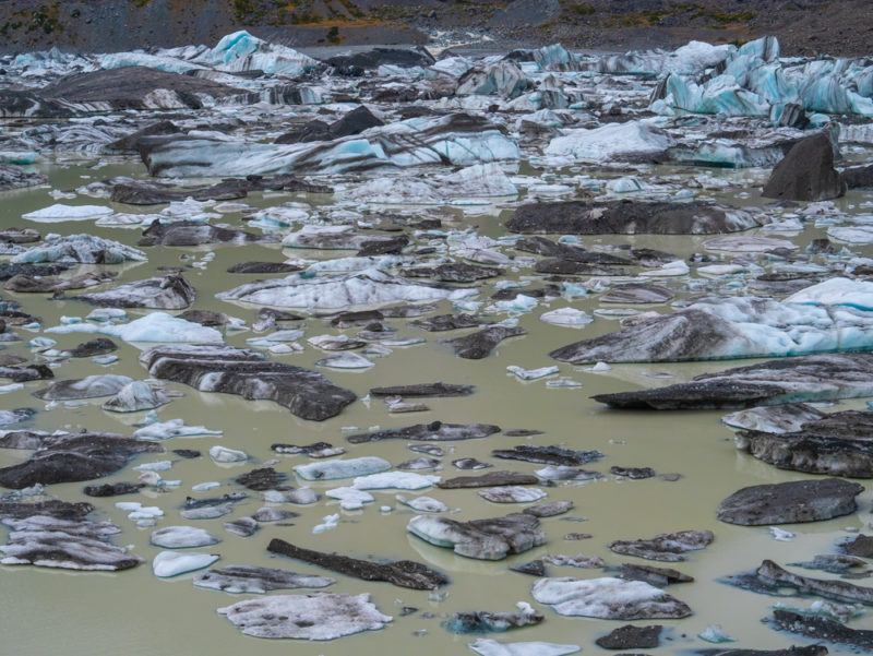 new zealand tasman lake ice