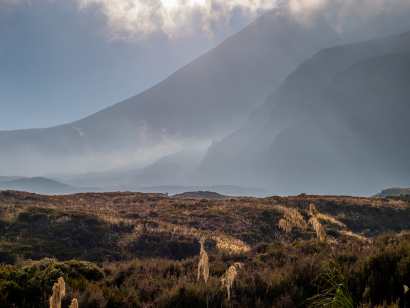 new zealand tongariro crossing lost hikers