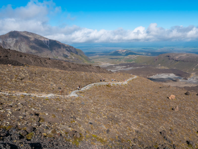 new zealand tongariro crossing steep path
