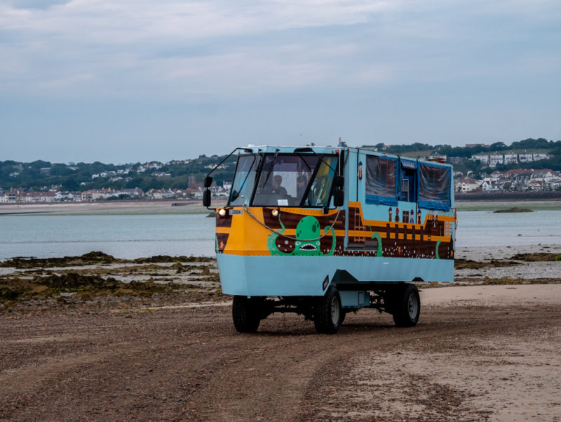 jersey amphibian bus