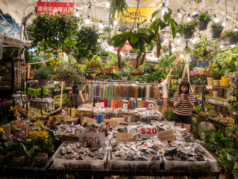 hong kong temple street flower market