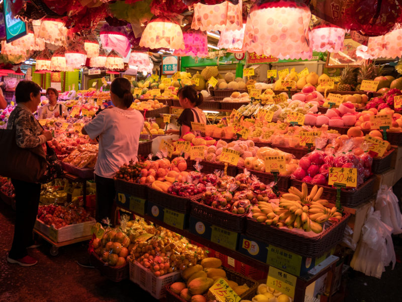 hong kong temple street food market