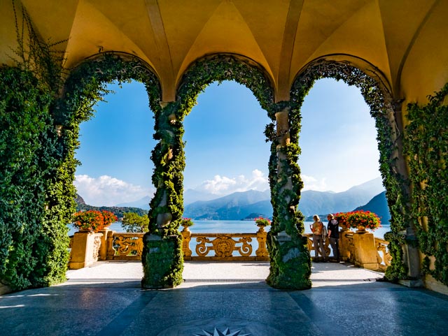 porche Villa del Balbaniello