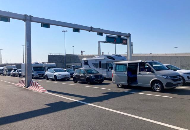 attente ferry calais