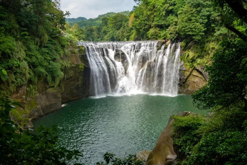 bassin Shifen Waterfall