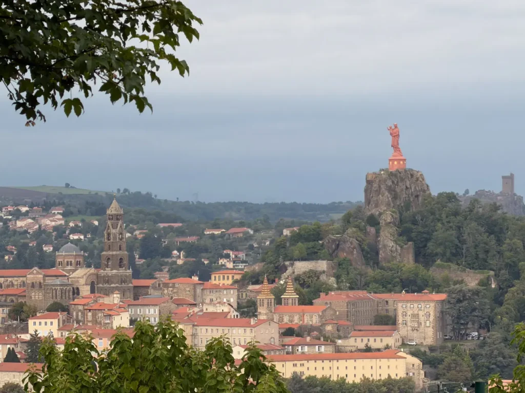 le puy au matin